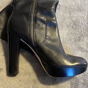 Michael Kors Women's Closed Toe Knee High Fashion Boots Black Size 5.5
